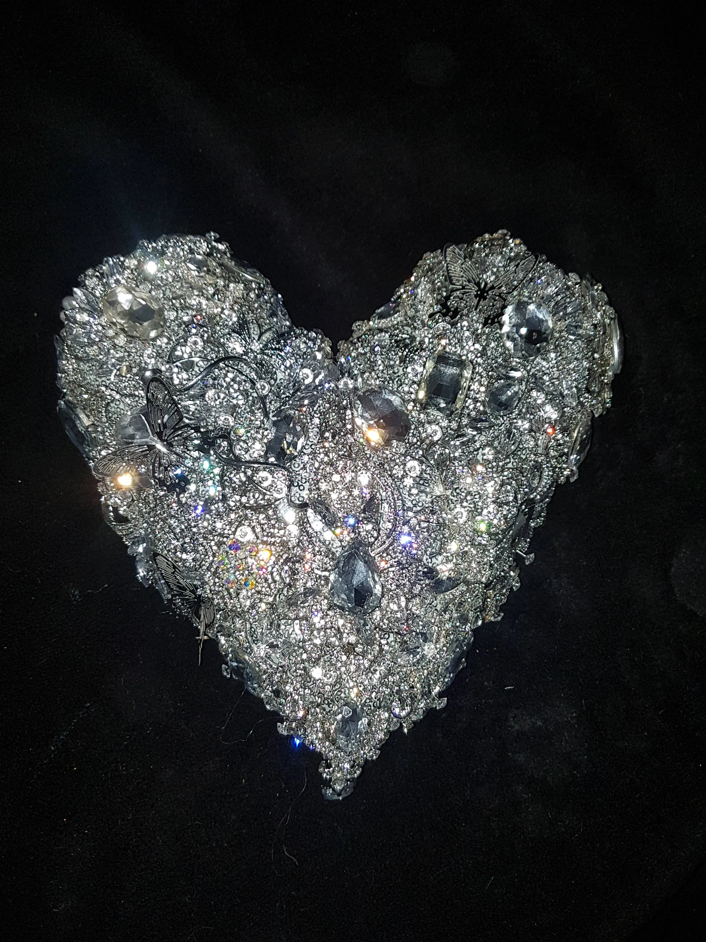 Heart brooch bouquet, jewel heart wedding bouquet.