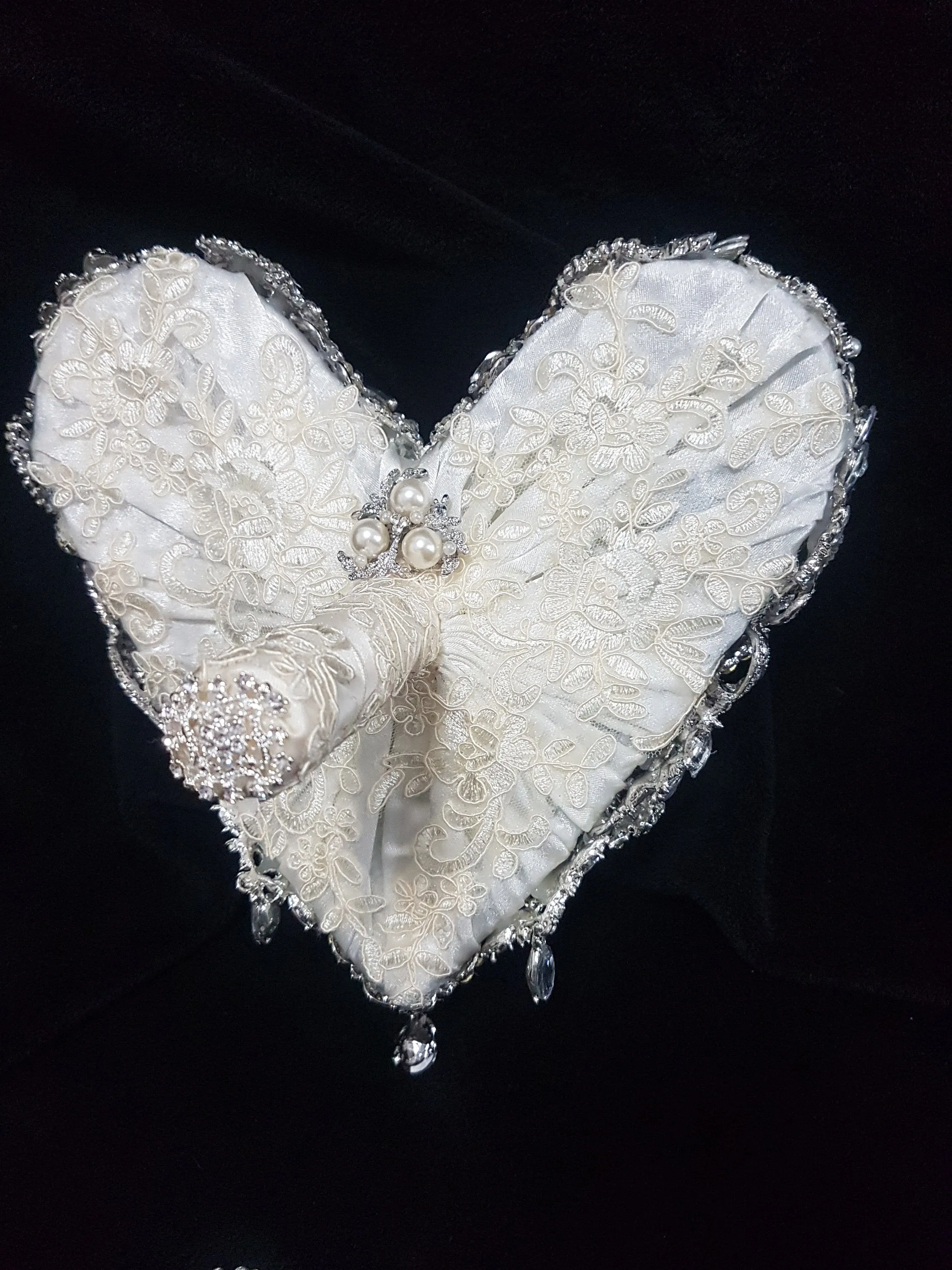 Heart brooch bouquet, jewel heart wedding bouquet.