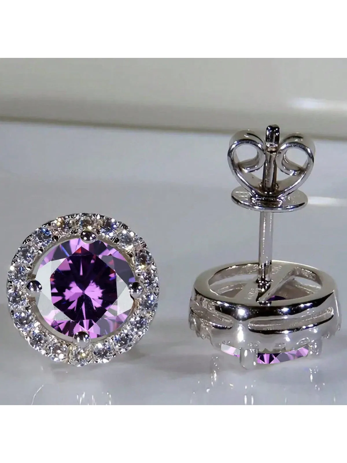 Luxurious Classic Round Micro-Inlaid White Zircon Ear Studs for Women
