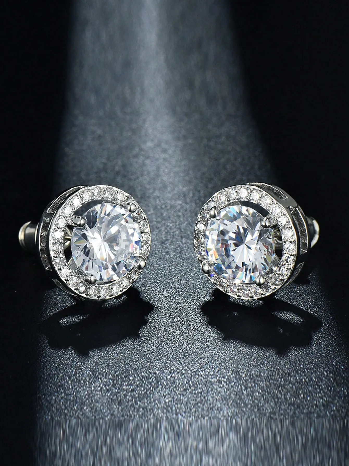 Luxurious Classic Round Micro-Inlaid White Zircon Ear Studs for Women