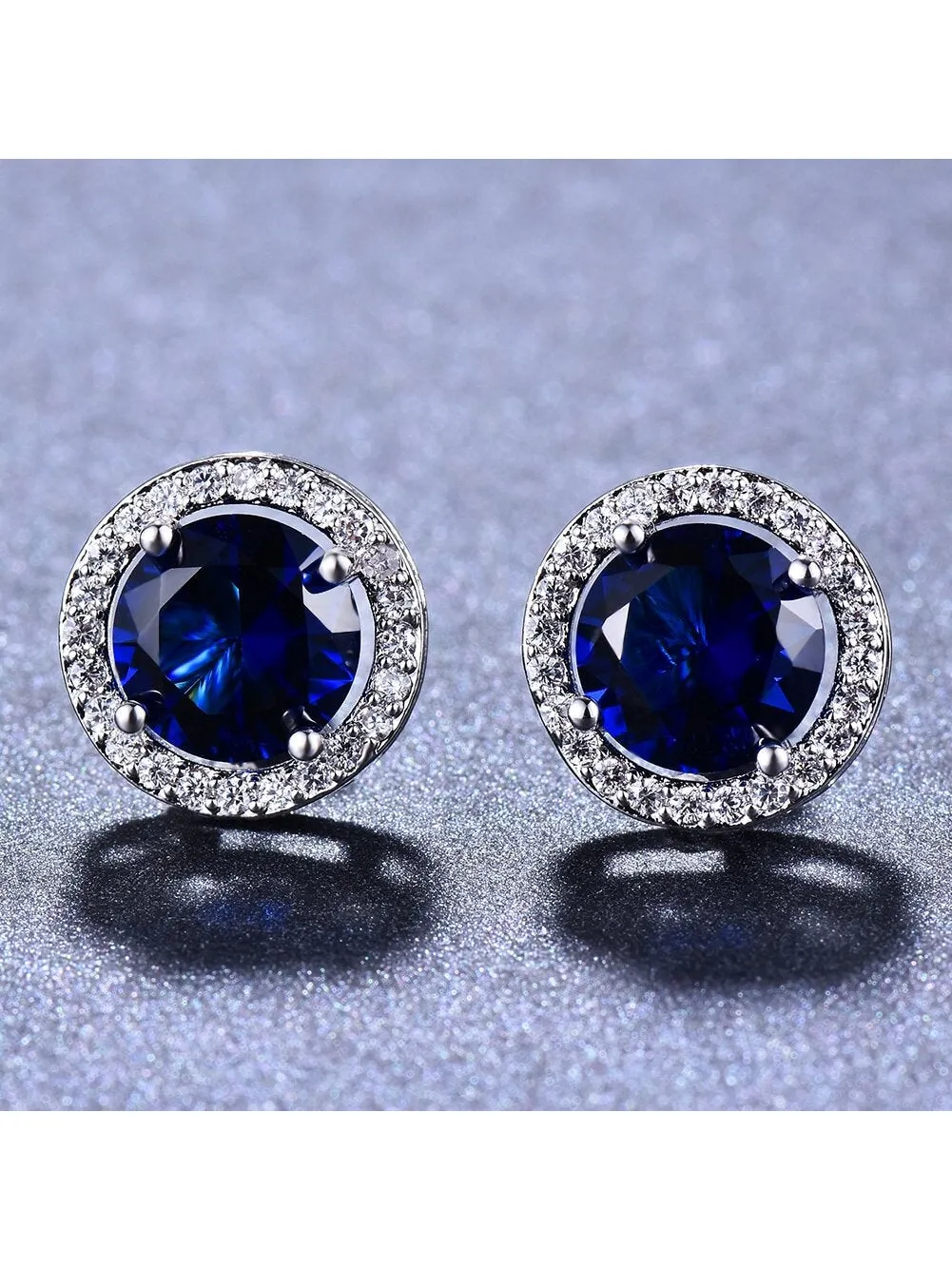 Luxurious Classic Round Micro-Inlaid White Zircon Ear Studs for Women