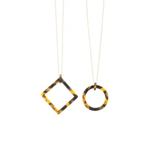 Tortoise Frame Necklace