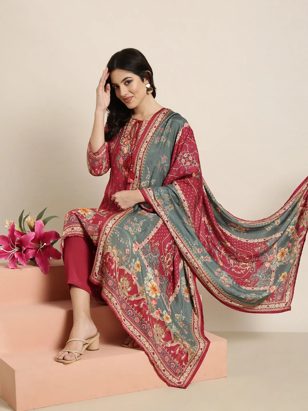 Women Straight Pink Floral Kurta Sets with Trousers & Dupatta